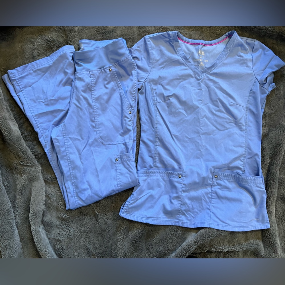 ceil blue xs scrubs set.